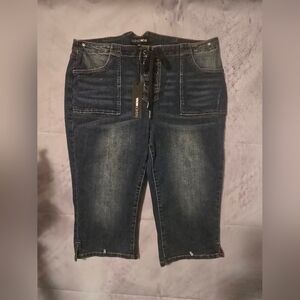 Dark Wash Denim Capris